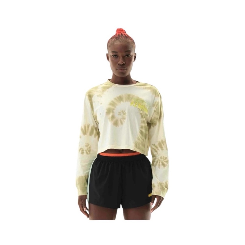 P.E Nation Entity Tie-Dye Activewear Long Sleeve Cropped Tee in Gravel Size M